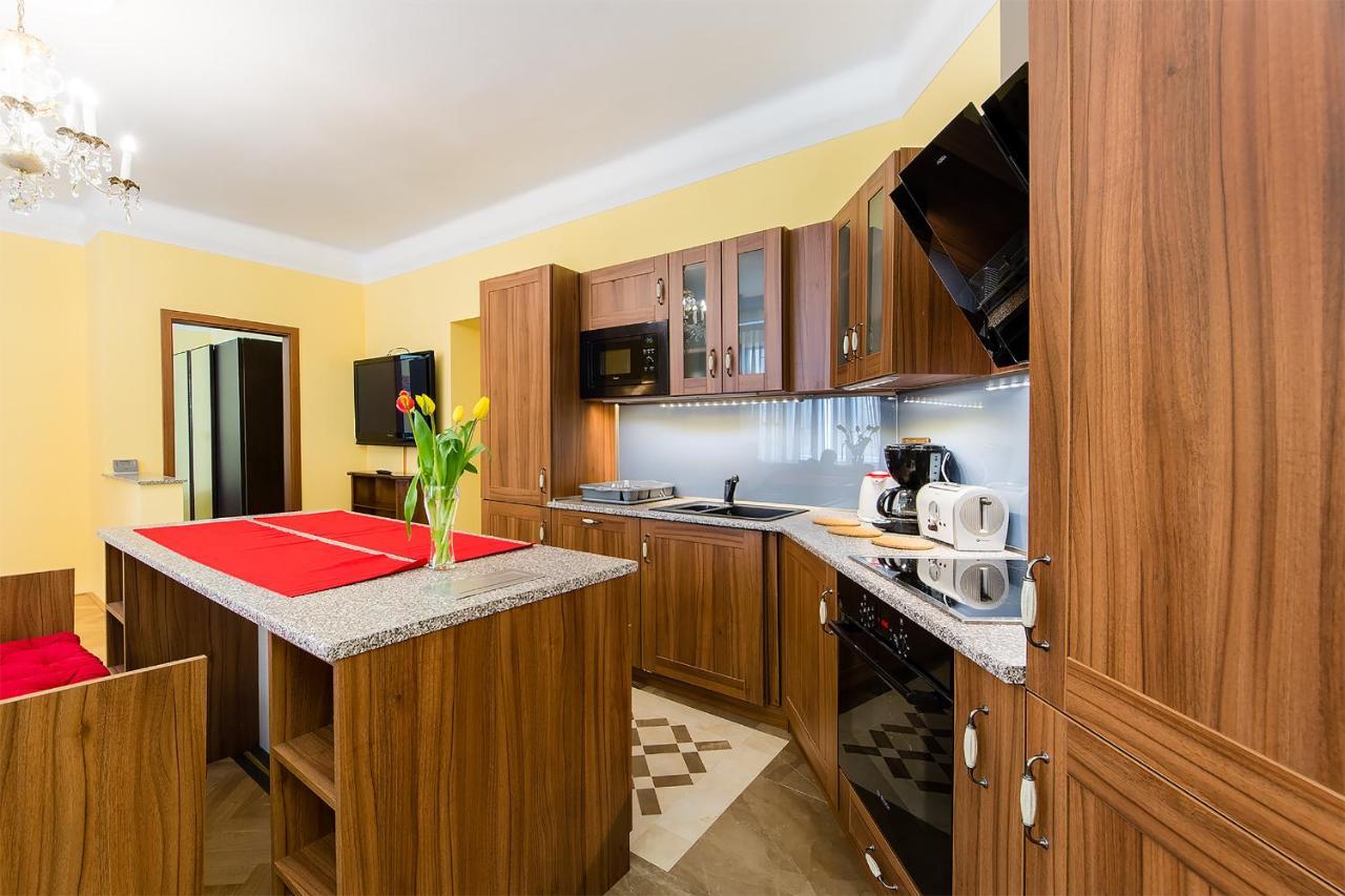 In Heart Of Prague - 2Br 2Ba Elegant Downtown Apt Exteriör bild