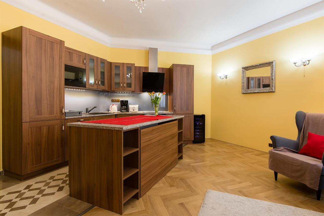 In Heart Of Prague - 2Br 2Ba Elegant Downtown Apt Exteriör bild