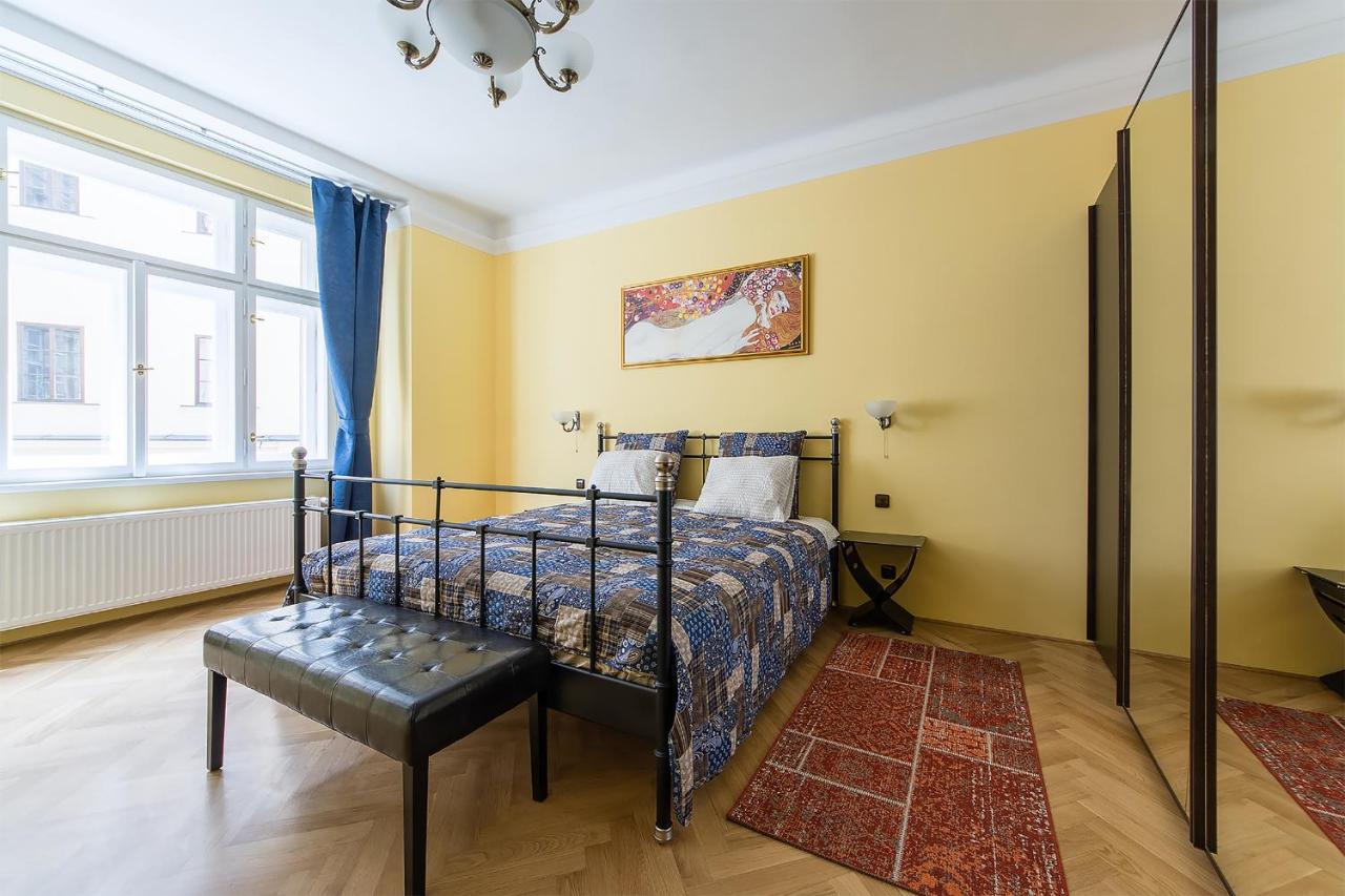 In Heart Of Prague - 2Br 2Ba Elegant Downtown Apt Exteriör bild